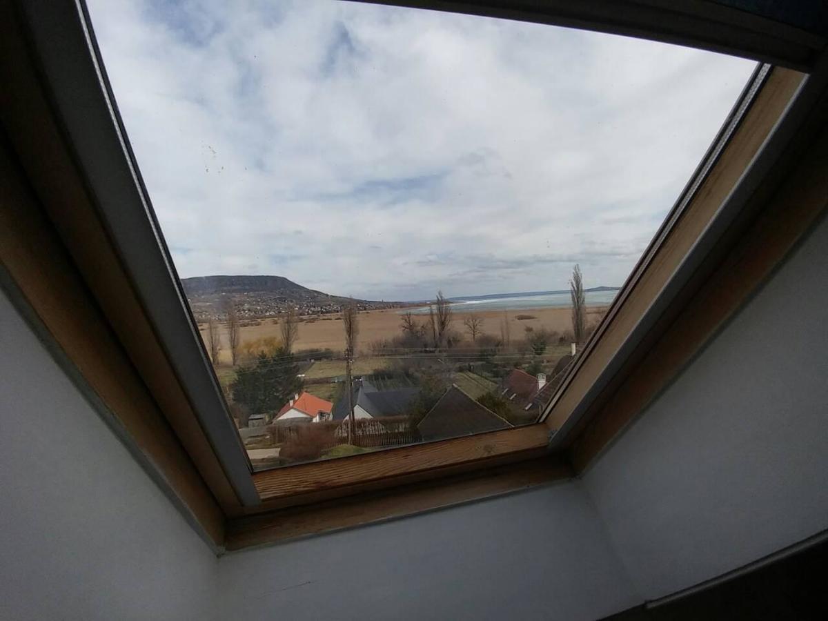 Szigligeti Panorama Apartmanhaz ภายนอก รูปภาพ